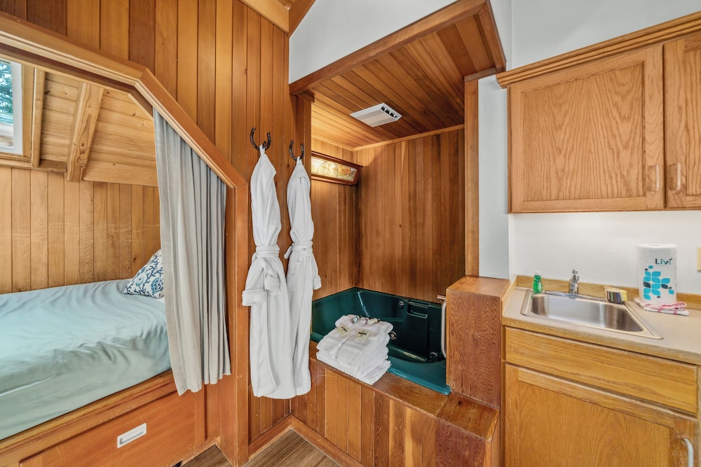 The Inn at Manzanita - photo 30