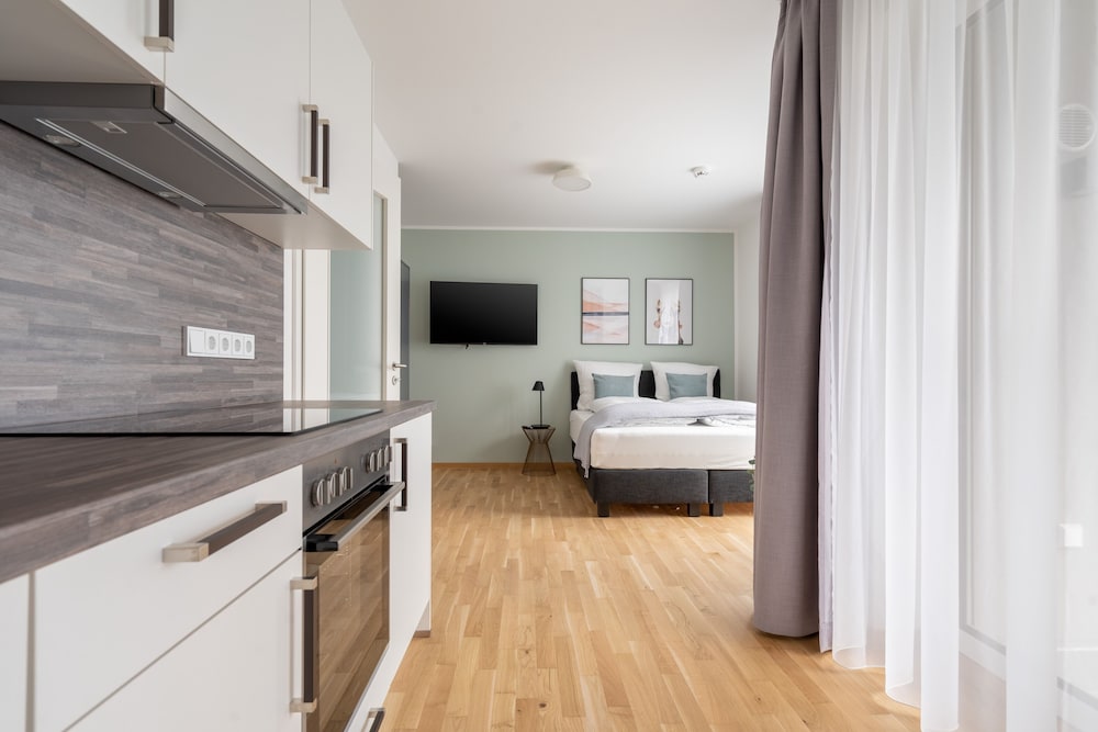 Serenity Your Calm Seafront Retreat by Air Premier — hotel in Seaford