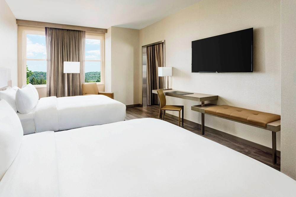 AC Hotel by Marriott Spartanburg - photo 10