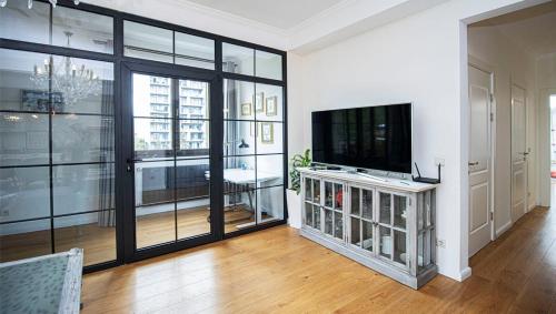 Superior 2BR Apartment In Vake By Wehost