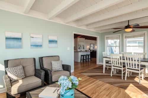 A Little Nauti by Oak Island Accommodations - photo 45