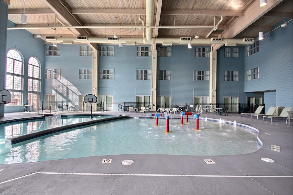 Holiday Inn Express Hotel & Suites Milwaukee Airport by IHG - photo 68