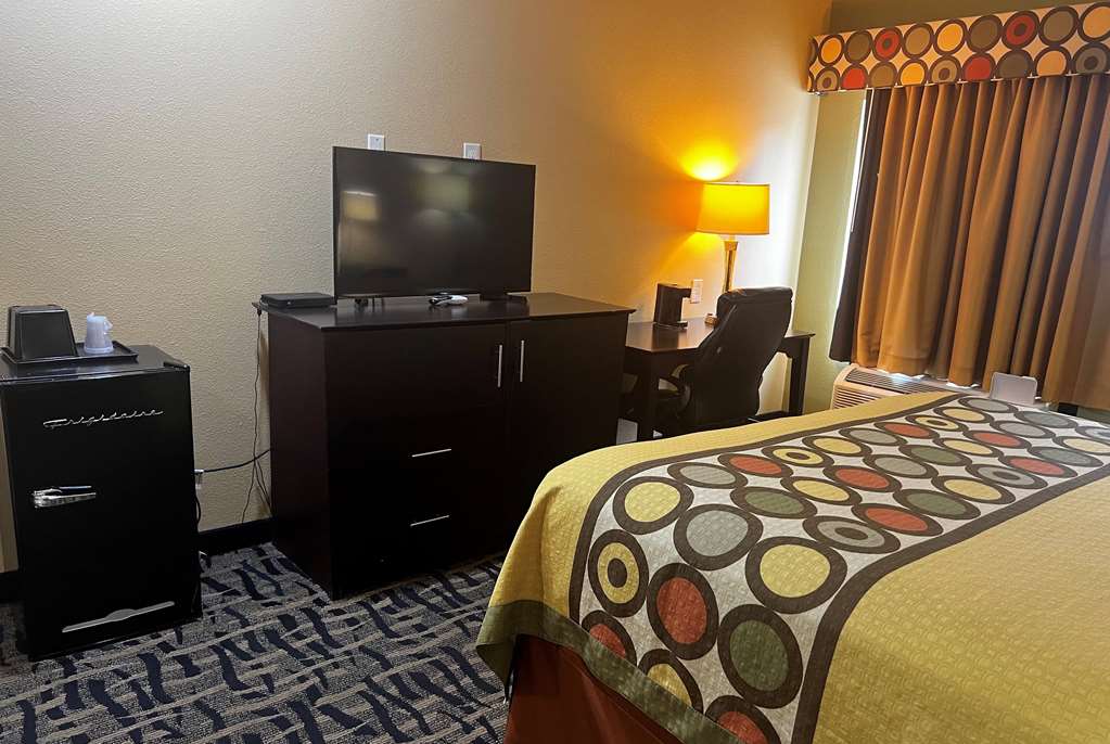 Super 8 by Wyndham Pasadena - photo 14