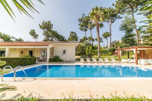 Villa Alecrim — 4-Star Luxury Hotel in Almada, Portugal