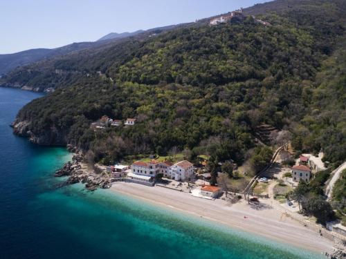 Apartments Hera — 4-Star Luxury Hotel in Moscenicka Draga, Croatia