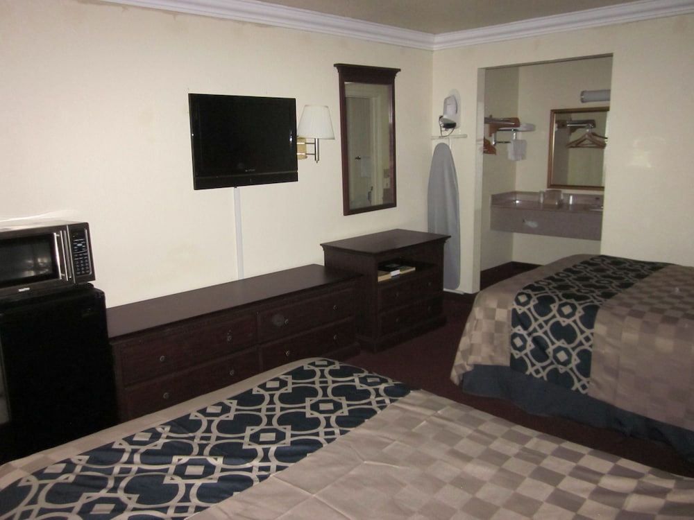 Inn of America Palm Beach Gardens - photo 4