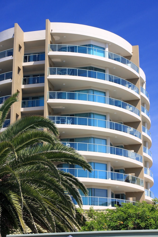 Sails Luxury Apartments Forster — 4-Star Luxury Hotel in Forster, Australia