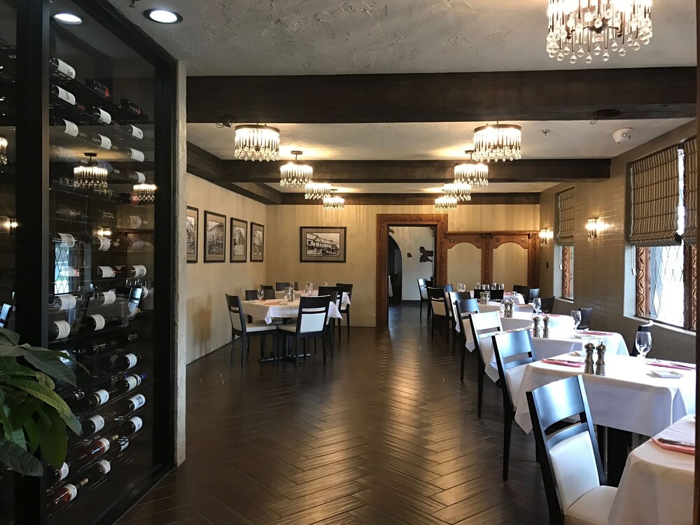 The Sherman Inn - photo 24