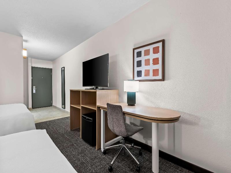 Best Western Plus Philadelphia Bensalem Hotel - photo 31