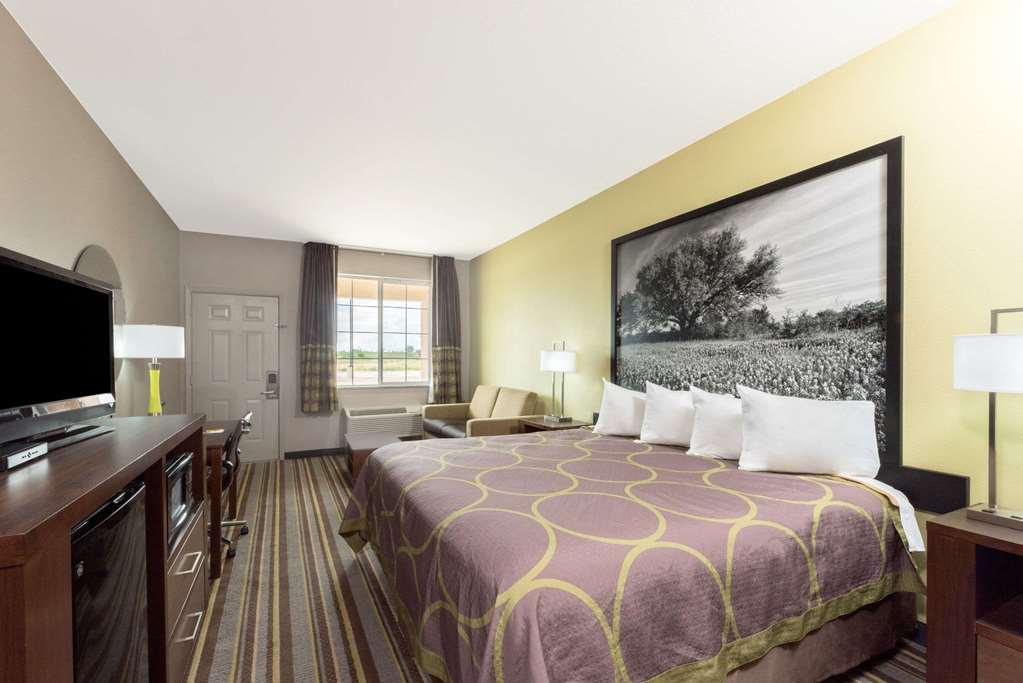 Super 8 by Wyndham Colorado City - photo 5