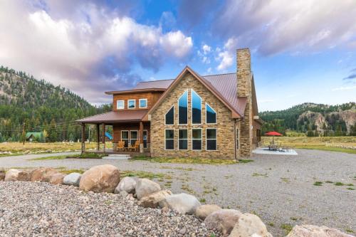 MountainAire in North Bend, United States