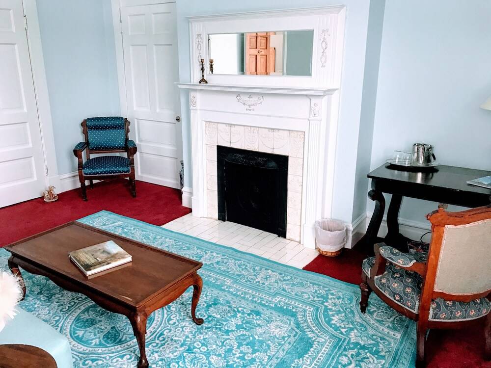 Edwardian Inn - photo 17