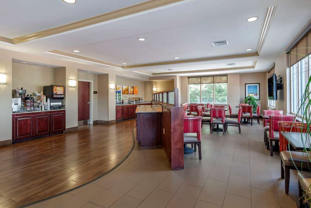 Comfort Suites Biloxi Ocean Springs - photo 25