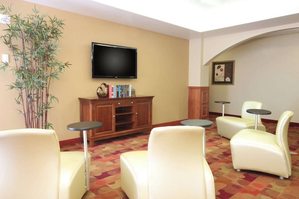 TownePlace Suites by Marriott Lubbock - photo 3