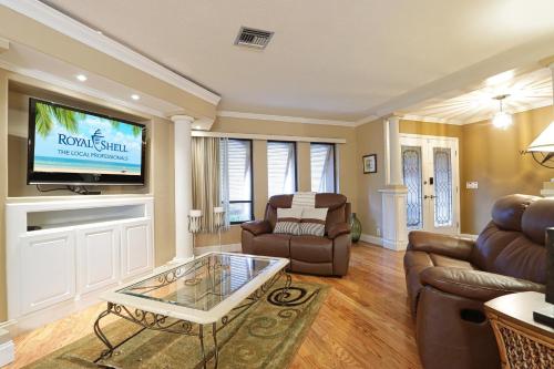 Good Times and Tan Lines in Cape Coral, United States