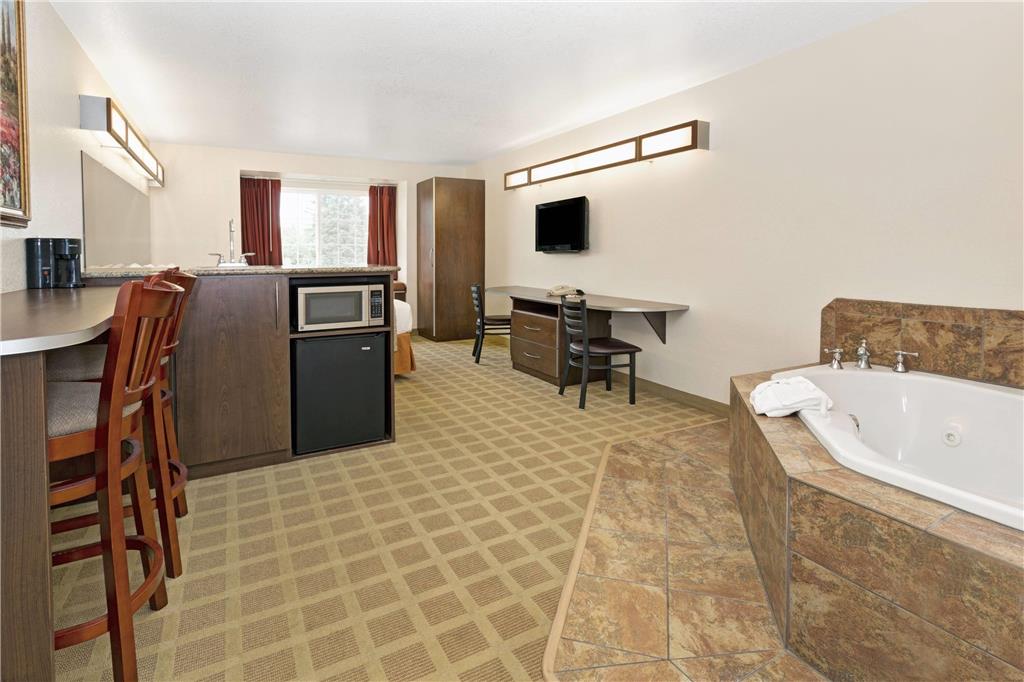 Microtel Inn & Suites by Wyndham Cheyenne - photo 44