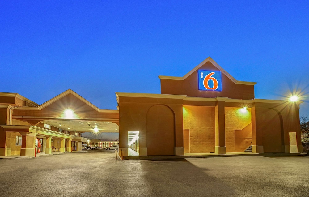 Motel6 Lester PA Philadelphia Airport - photo 2