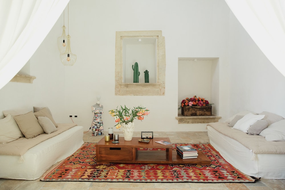 La Restuccia Masseria Urban — hotel in Lequile