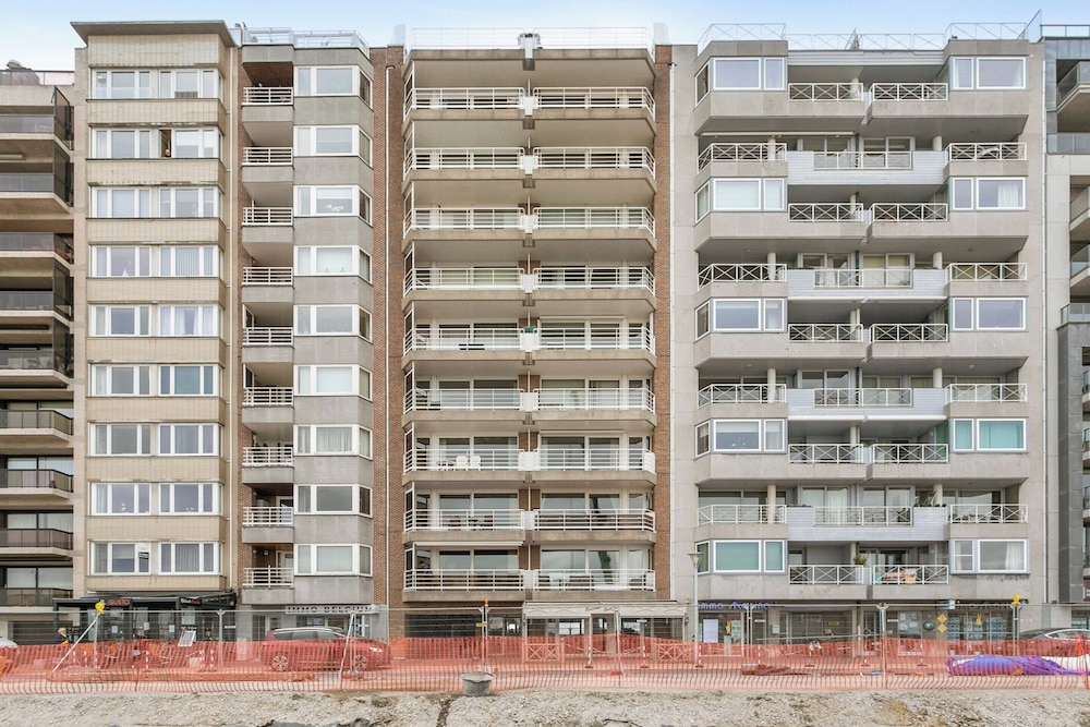 Apartment for 4 People With Balcony — 4-Star Luxury Hotel in Blankenberge, Belgium