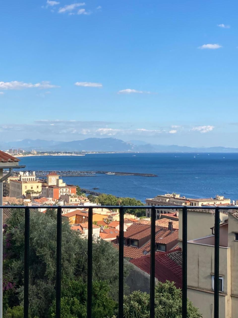 Tutta Un'altra Vista — 4-Star Luxury Hotel in Salerno, Italy