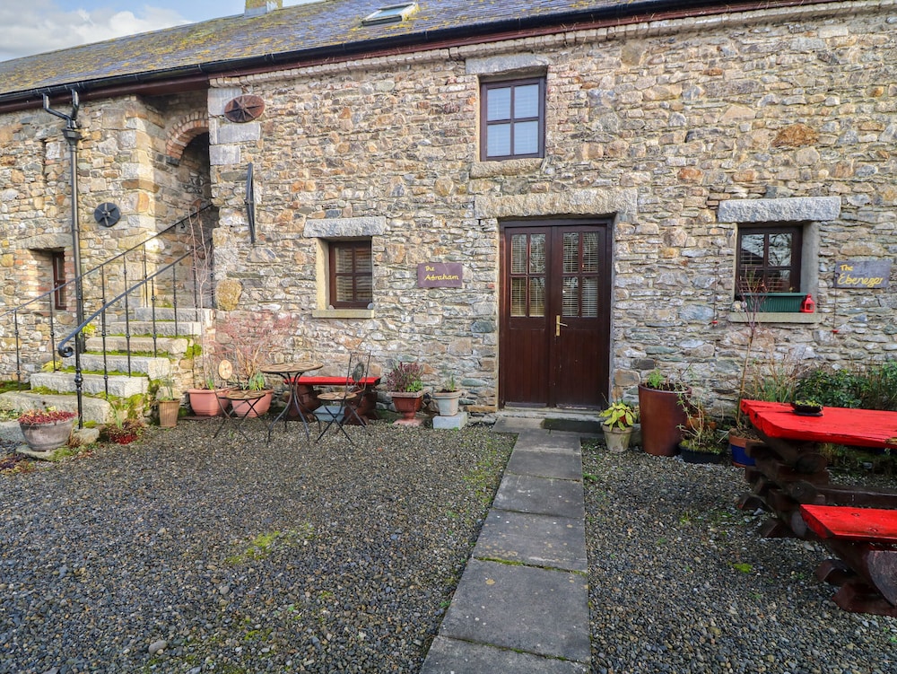 The Abraham - carbon neutral hotel in Moone