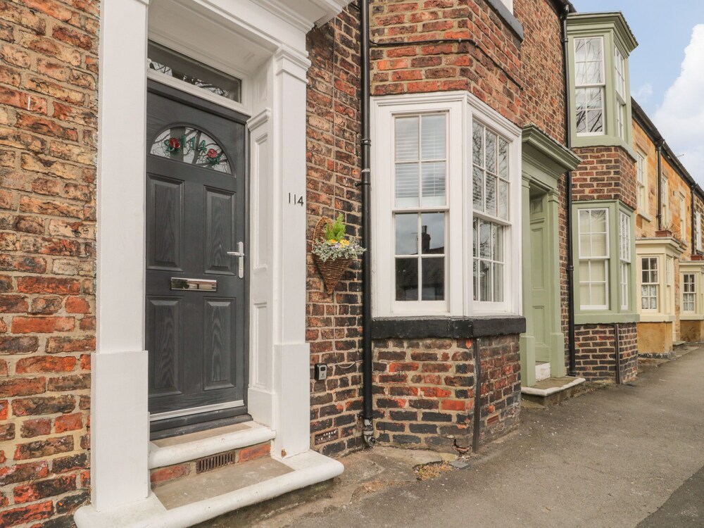 Westgate — Guisborough