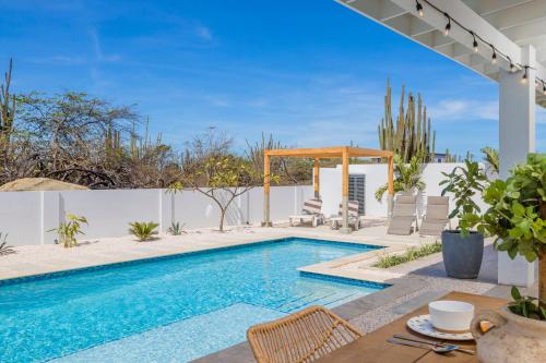 Luxury Villa Marcos Private Large pool — 4-Star Luxury Hotel in Noord, Aruba