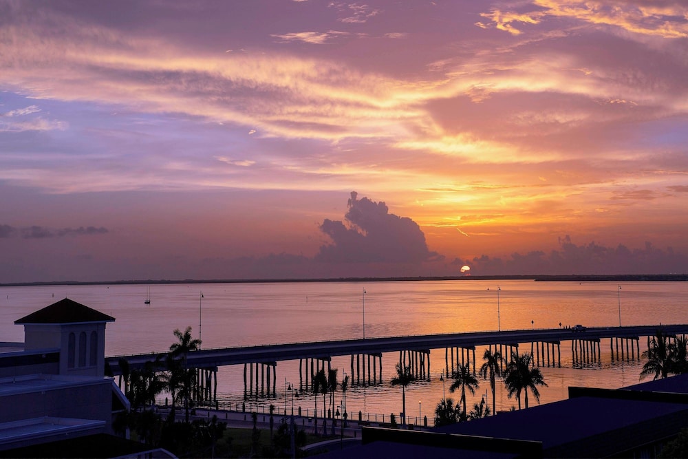 SpringHill Suites by Marriott Punta Gorda Harborside - photo 25