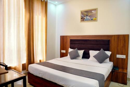 Hotel Thames Zirakpur Chandigarh Highway in Chandigarh, India