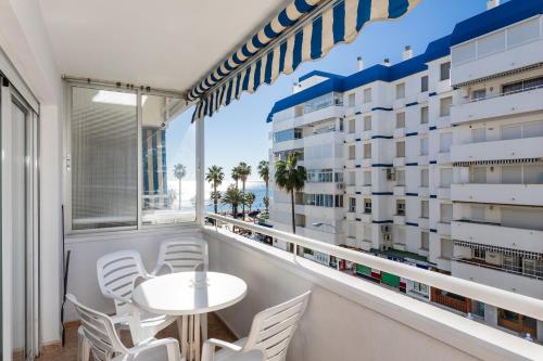 Apartamento Al Lado de la Playa — 4-Star Luxury Hotel in Benalmadena, Spain
