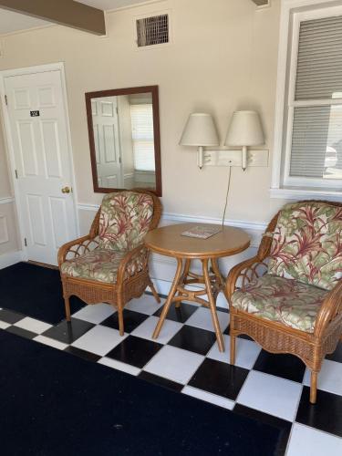 The Admiral Hotel Motel - photo 182