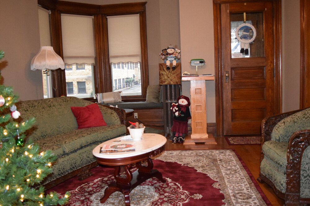 Franklin Street Inn LLC - photo 4