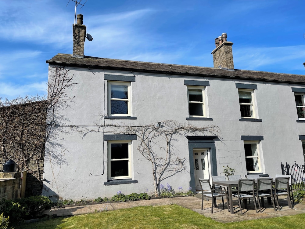 Ings House