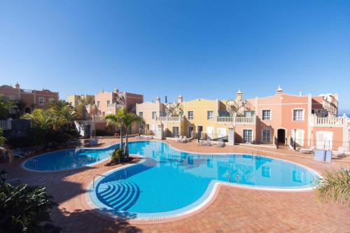 Apartment Palm Mar — 4-Star Luxury Hotel in Playa De Las Americas, Spain