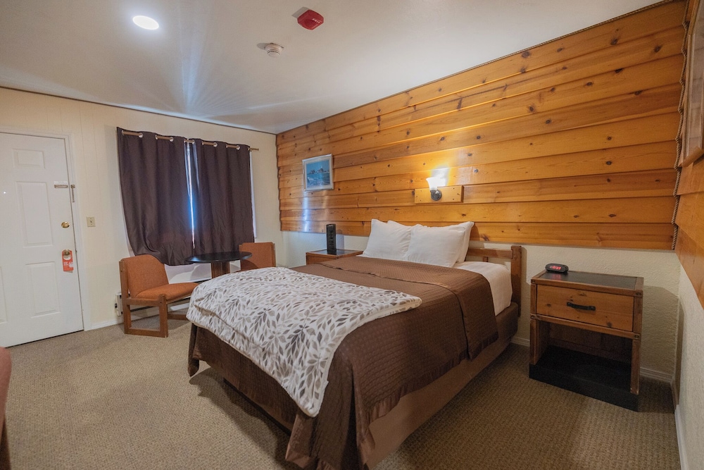 Captain's Choice Motel - photo 14