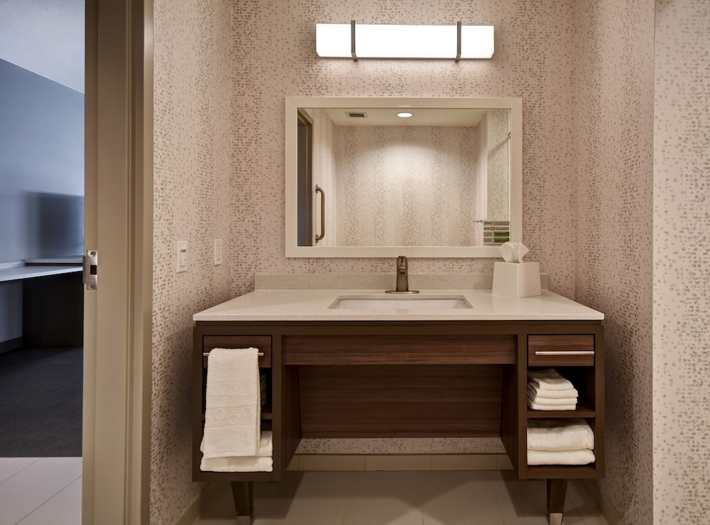 Home2 Suites Eagan Minneapolis - photo 26