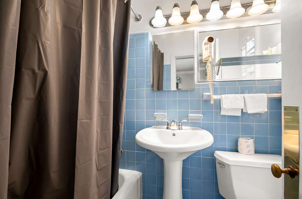 Americas Best Value Inn Historic Clewiston Inn - photo 18