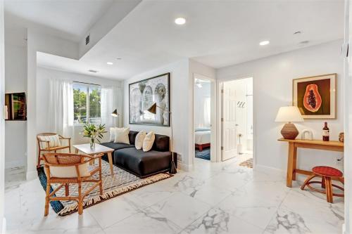 Artease 2 Largest stylish Peloton bike near Wynwood Walls & restaurants in Miami, United States