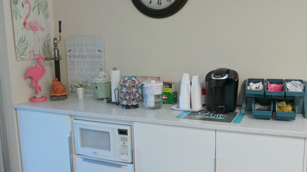 Island House Hotel - photo 28