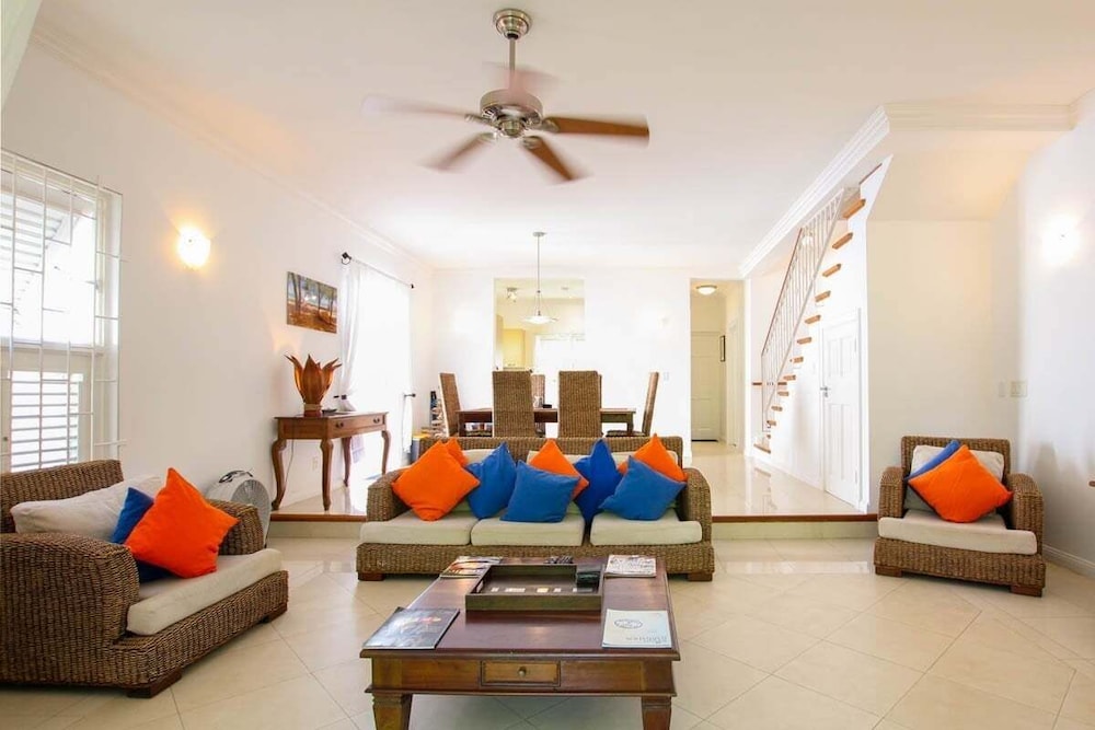 Turtle View 2 by Bluescape — 4-Star Luxury Hotel in Holetown, Barbados