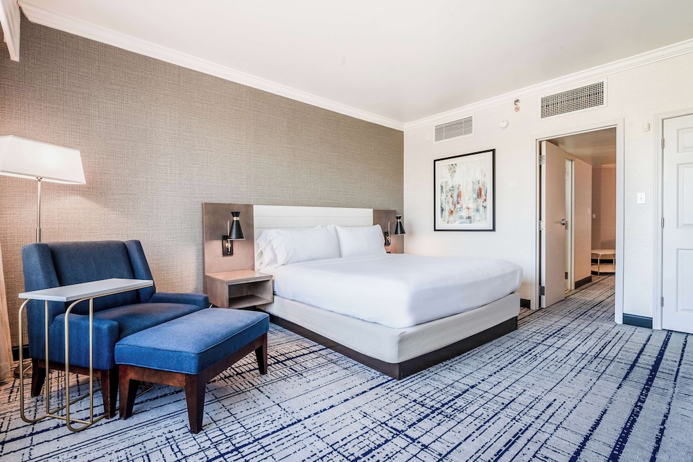 DoubleTree by Hilton South Charlotte Tyvola - photo 13