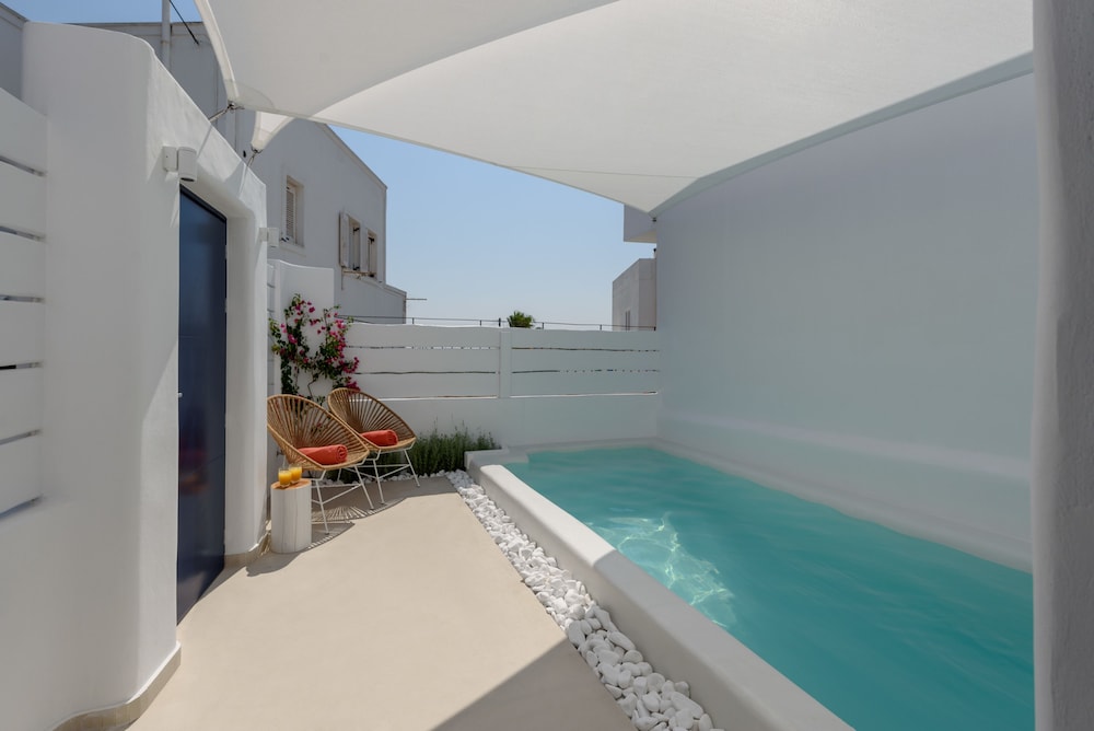Sea Dream Luxury Home — 4-Star Luxury Hotel in Fira, Greece
