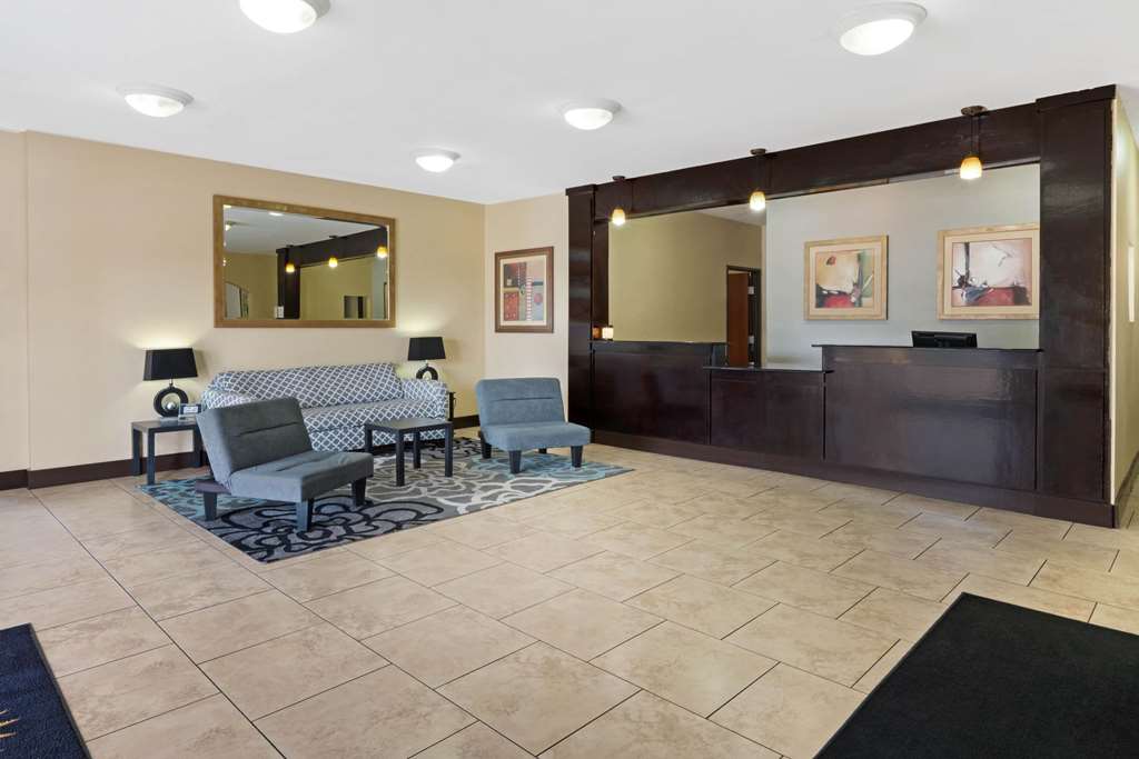 La Quinta Inn & Suites by Wyndham Morgan City - photo 5