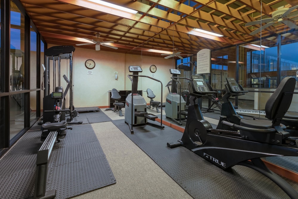 Ramada by Wyndham Texarkana - photo 16