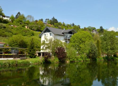 Ferienappartements Pfeil — 4-Star Luxury Hotel in Waldeck, Germany
