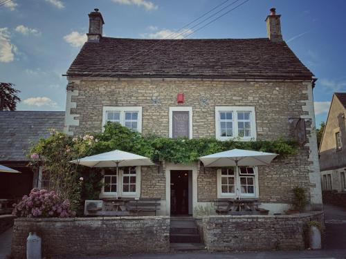 The Neeld Arms - carbon neutral hotel in Chippenham