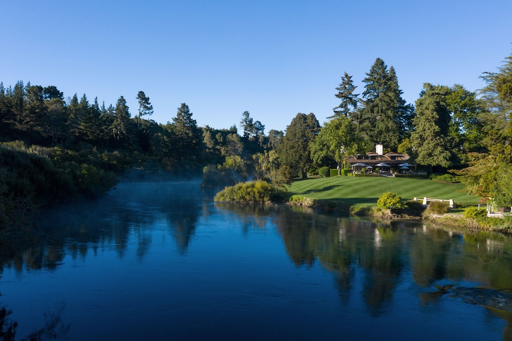 Huka Lodge — 5-Star Luxury Hotel in Taupo, New Zealand