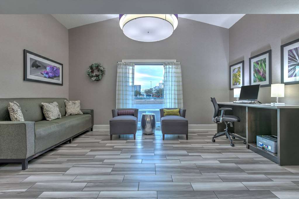 La Quinta Inn by Wyndham Dallas Uptown - photo 18
