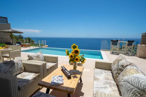 Tsimaras Villa — 4-Star Luxury Hotel in Skala, Greece