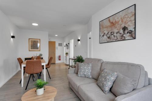 Lovely 1 Bedroom Apartment Perfect Panorama View